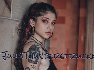 JuliaThunderstruckk