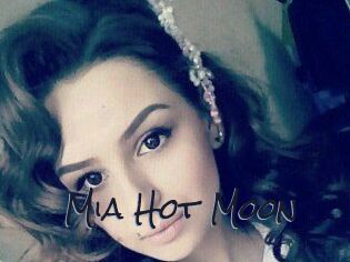 Mia_Hot_Moon