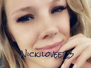 Nickilovee23