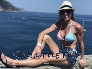 Sexy_little_milf